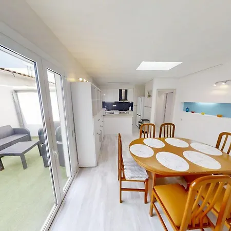 Holiday home Casa Port Salinas 16 *